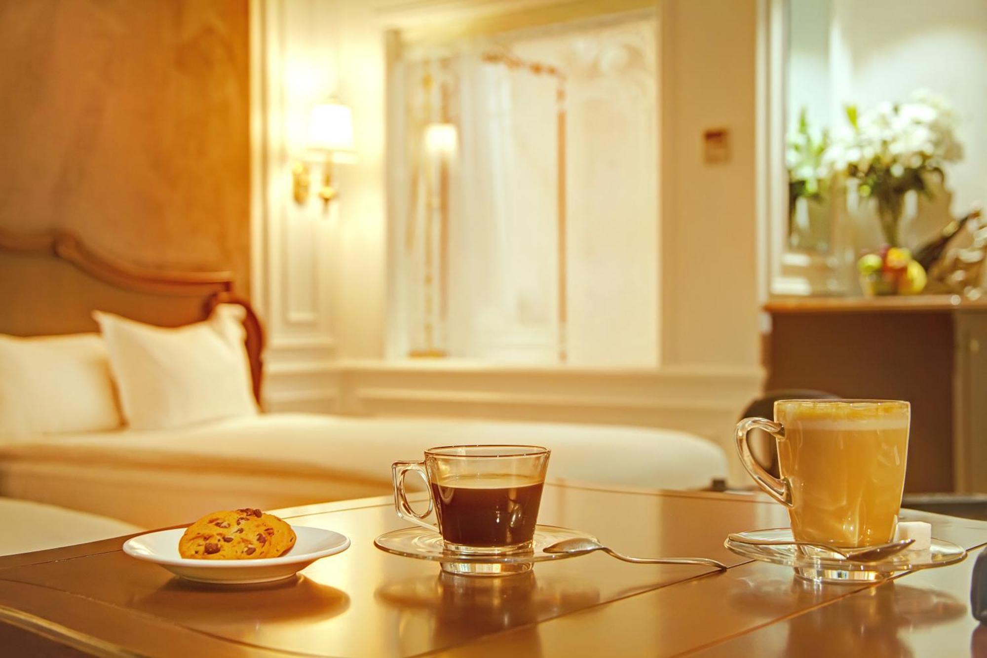 Bishrelt Hotel Уланбатар Екстериор снимка