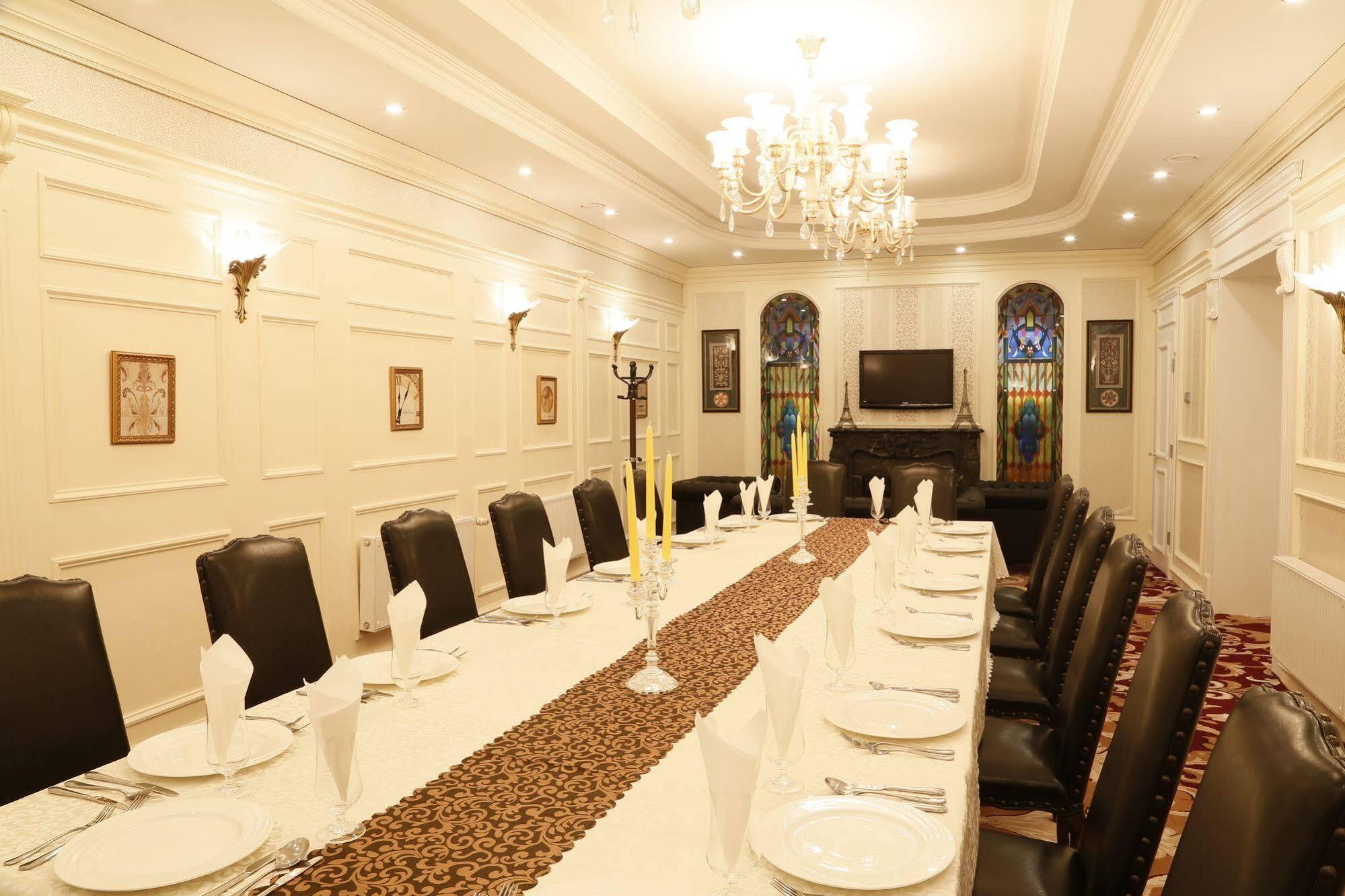 Bishrelt Hotel Уланбатар Екстериор снимка