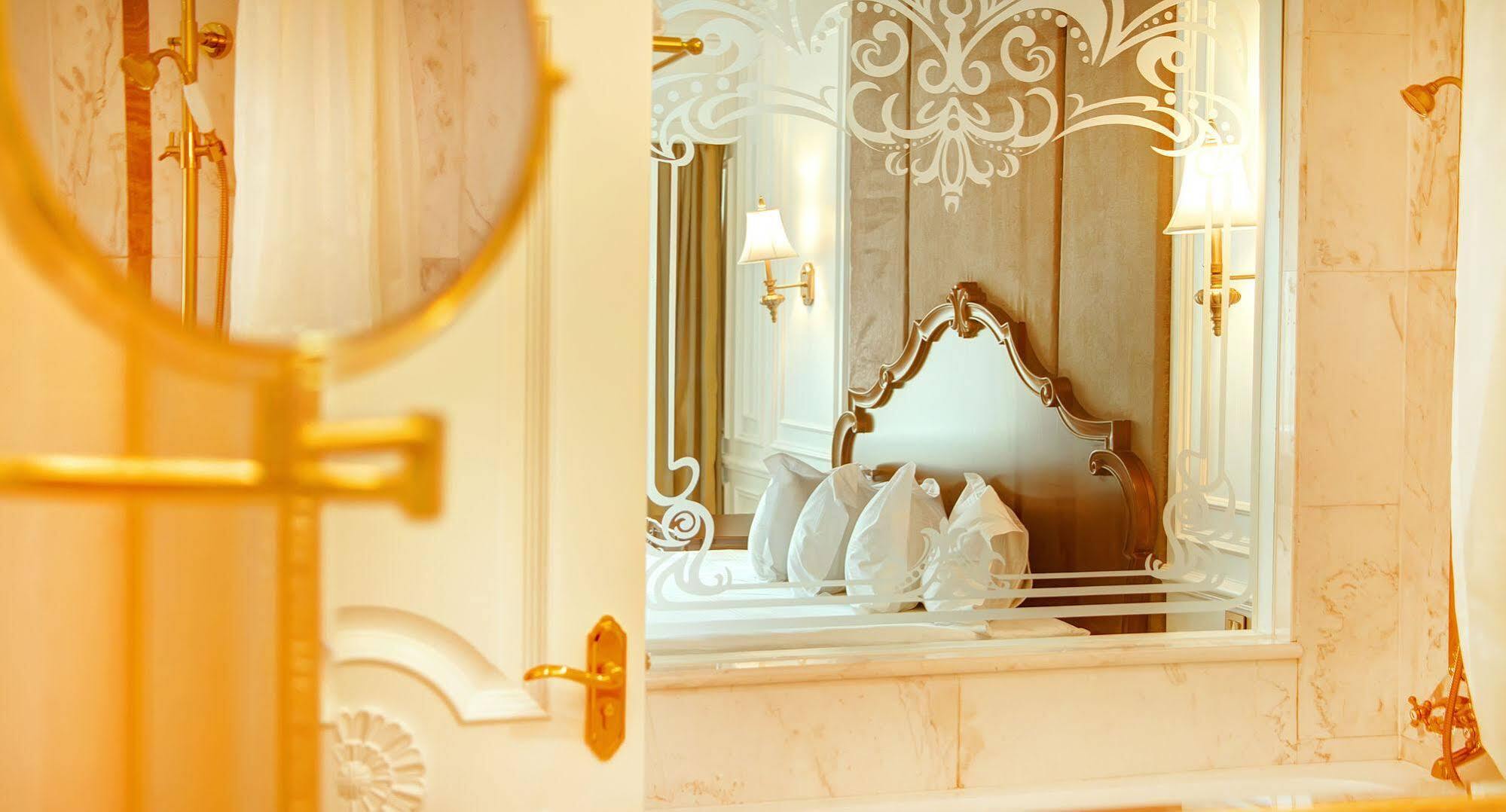 Bishrelt Hotel Уланбатар Екстериор снимка